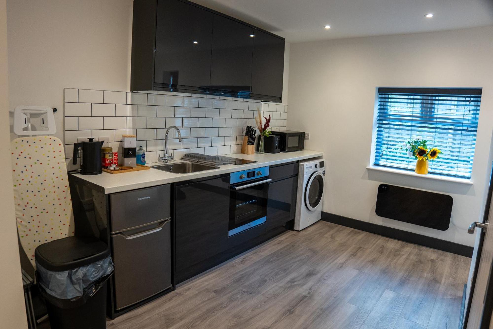 Ilkeston High End Apartments Perfect For Contractors ภายนอก รูปภาพ