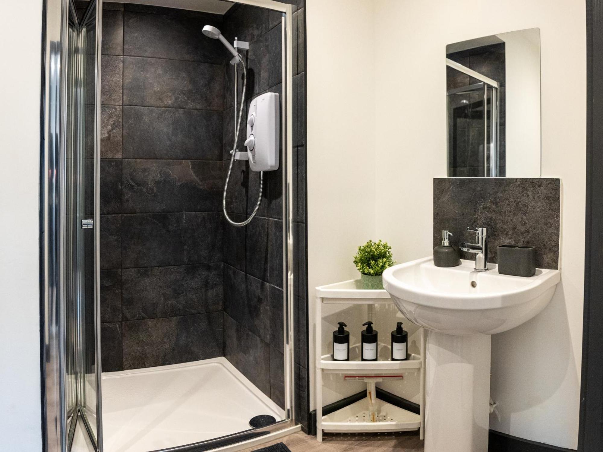 Ilkeston High End Apartments Perfect For Contractors ภายนอก รูปภาพ